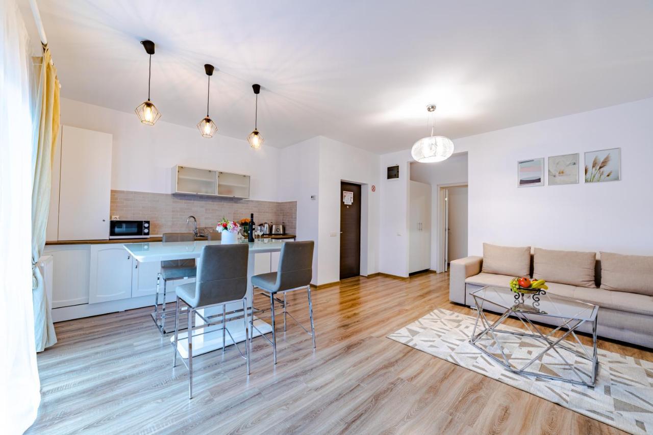 Yael Luxury 2 דירה *
